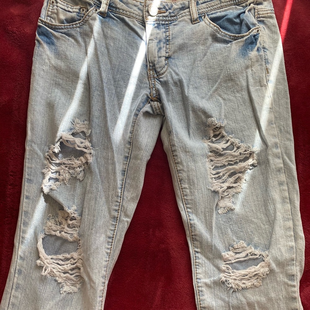 Blue light washed jeans